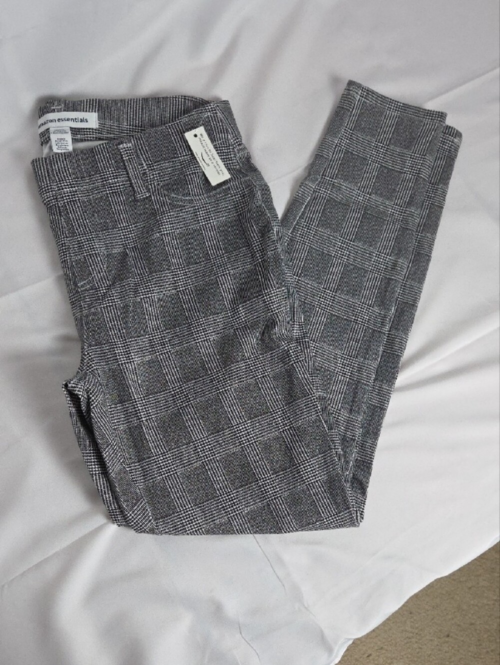Amazon Essentials Men's Gray Plaid Slim Straight Jeans